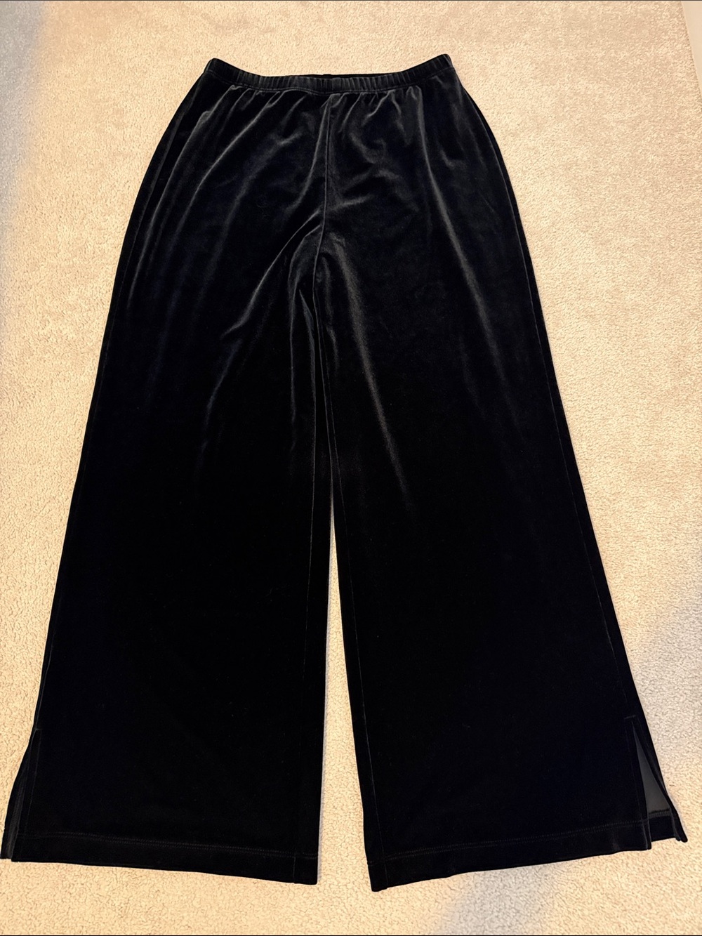 Chico’s M/L black velvet wide leg pants